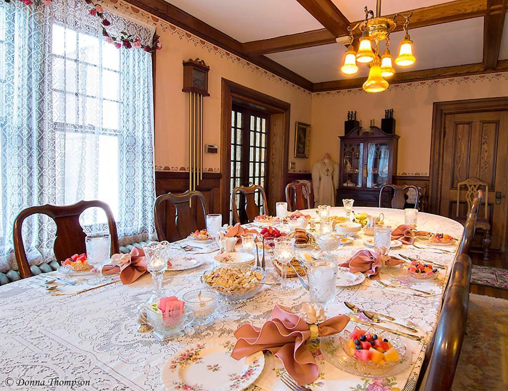 Rosewood Inn Corning Esterno foto
